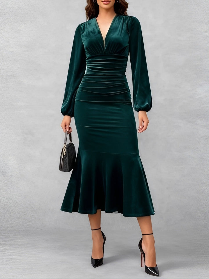 Elegant V-neck green  velvet fishtail midi dress